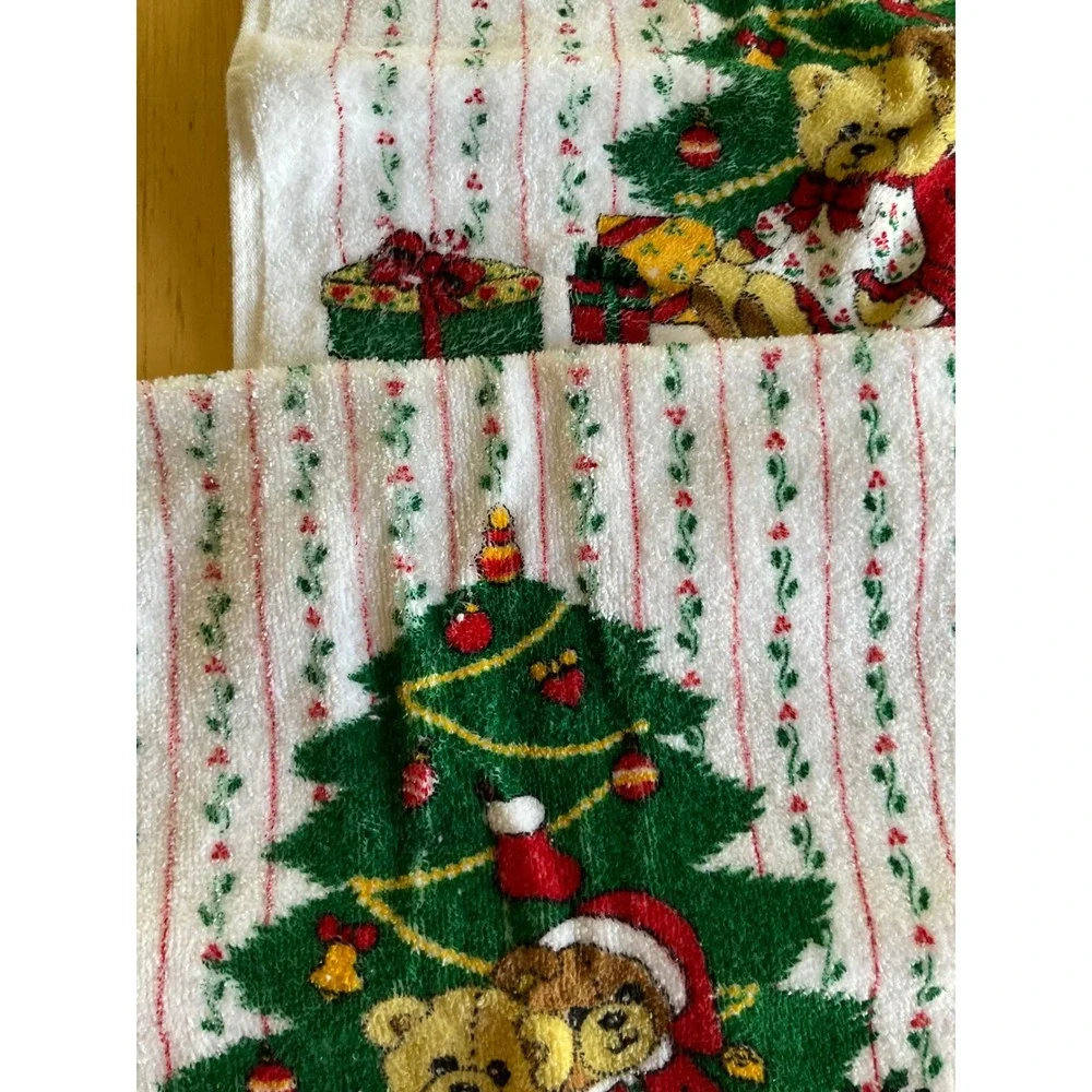 Vintage Christmas Hand Towels Set of 2 Teddy Bears Christmas Tree Holiday Decor